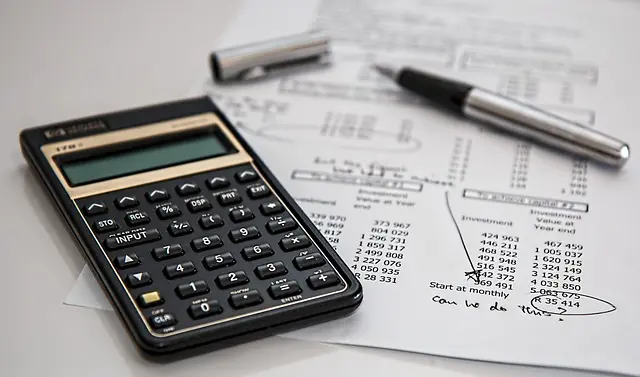Comment Anticiper les Frais Associés à Votre Rachat de Crédit